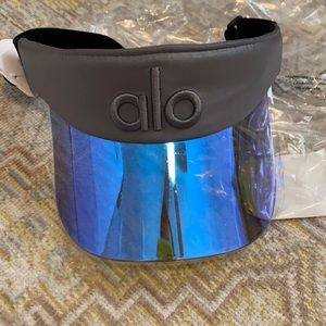 Brand new Alo visor silver grey